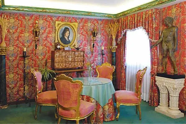 Julia Otel Aranda de Duero