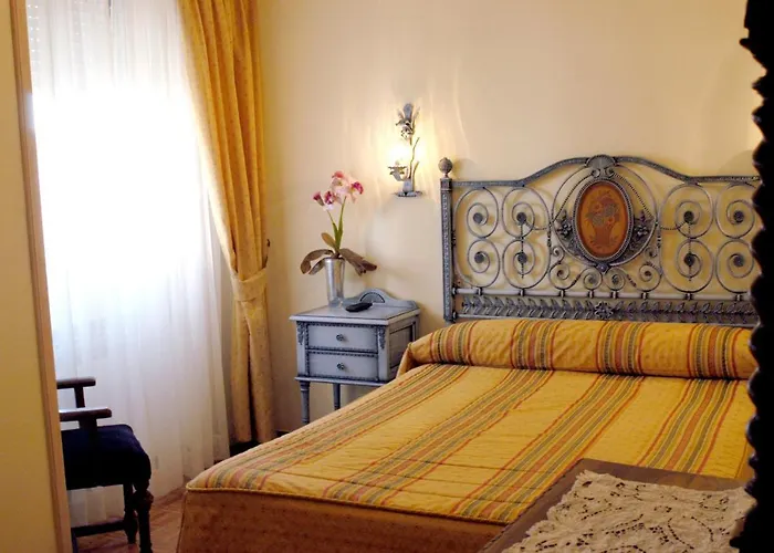 Julia 2* Aranda de Duero